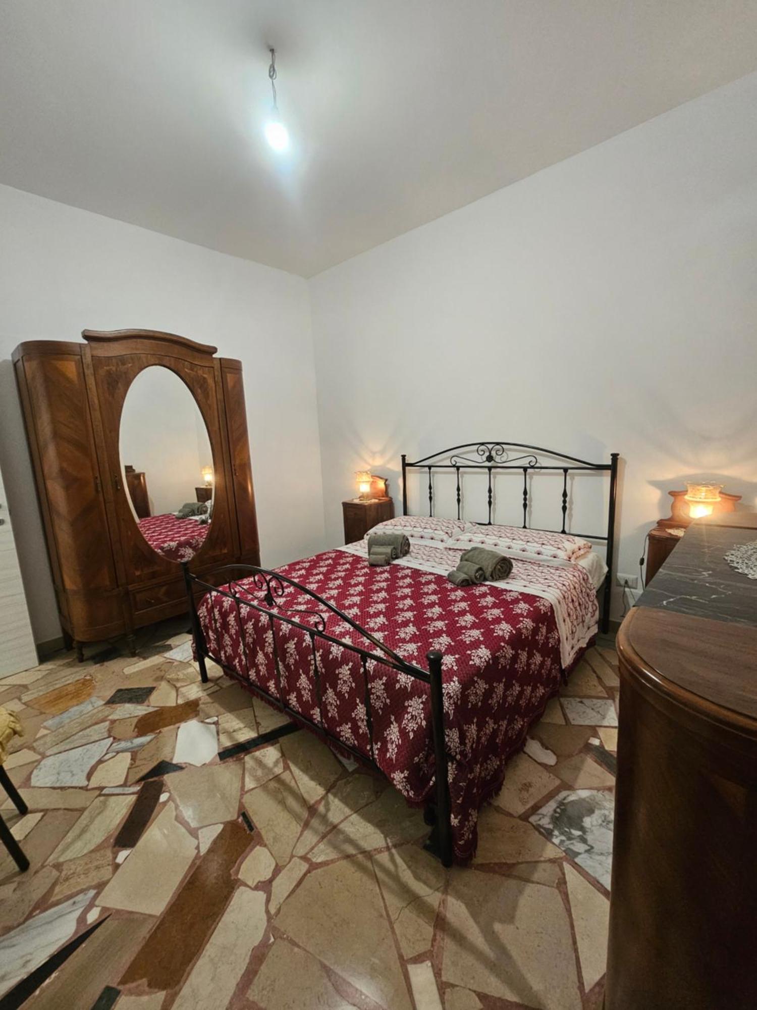 לוקורוטונדו Tenuta Valle Incanto חדר תמונה
